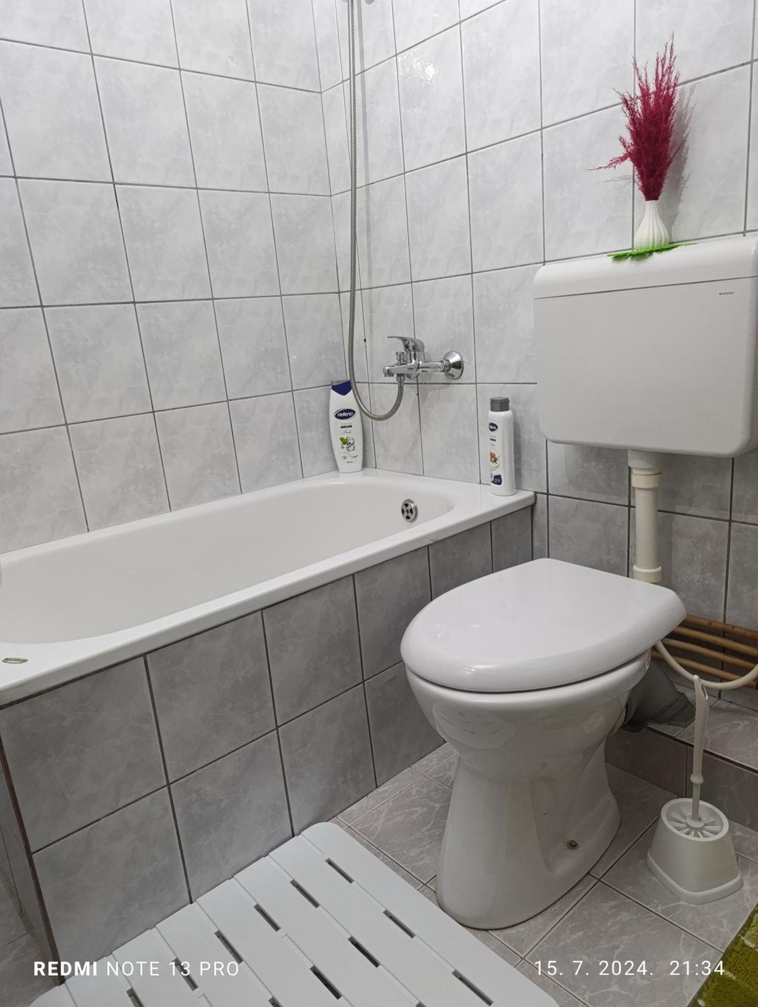 Apartment Safir - Free Parking Sarajevo Bagian luar foto