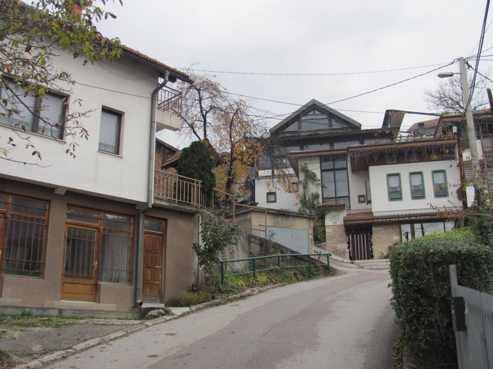 Apartment Safir - Free Parking Sarajevo Bagian luar foto