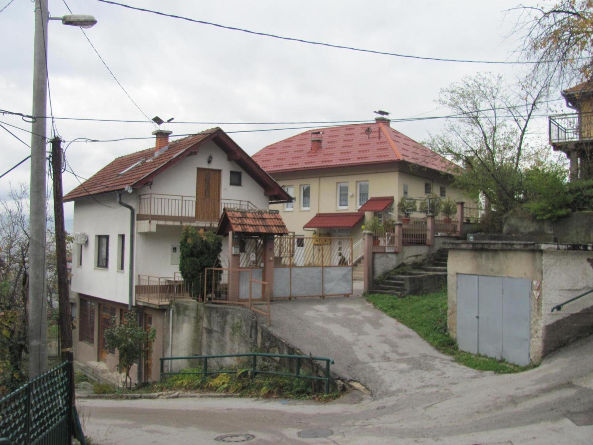 Apartment Safir - Free Parking Sarajevo Bagian luar foto