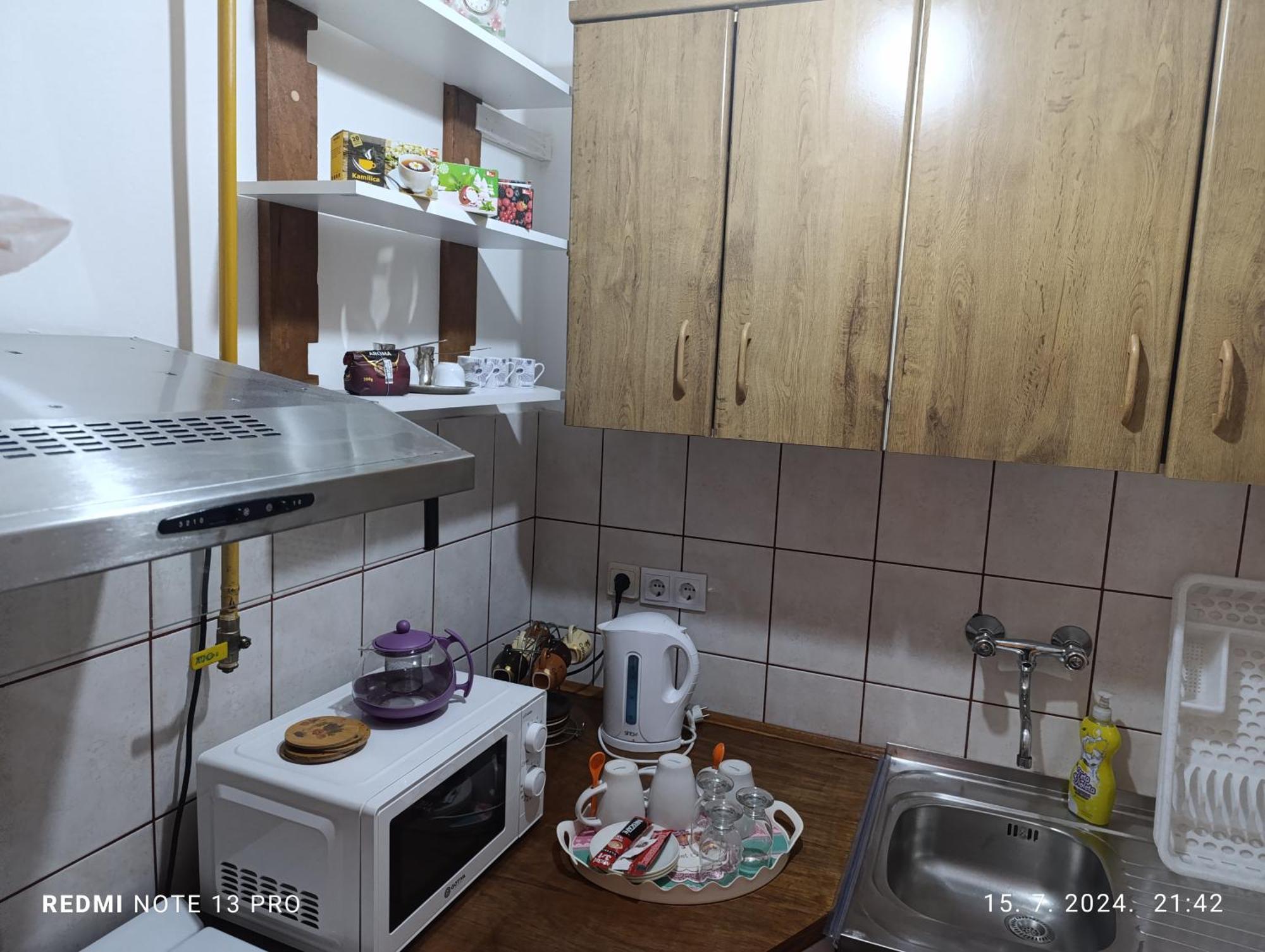 Apartment Safir - Free Parking Sarajevo Bagian luar foto